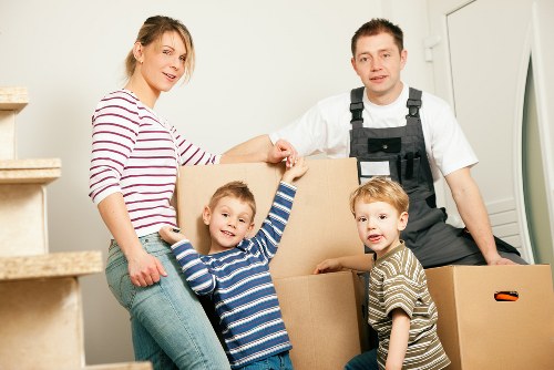 Local Southcroydon man and van helping with furniture transport