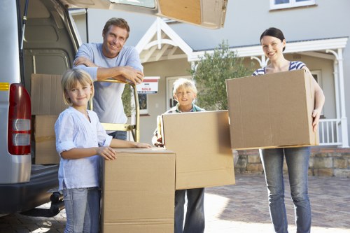 Local self storage facility in Southcroydon for household and business needs